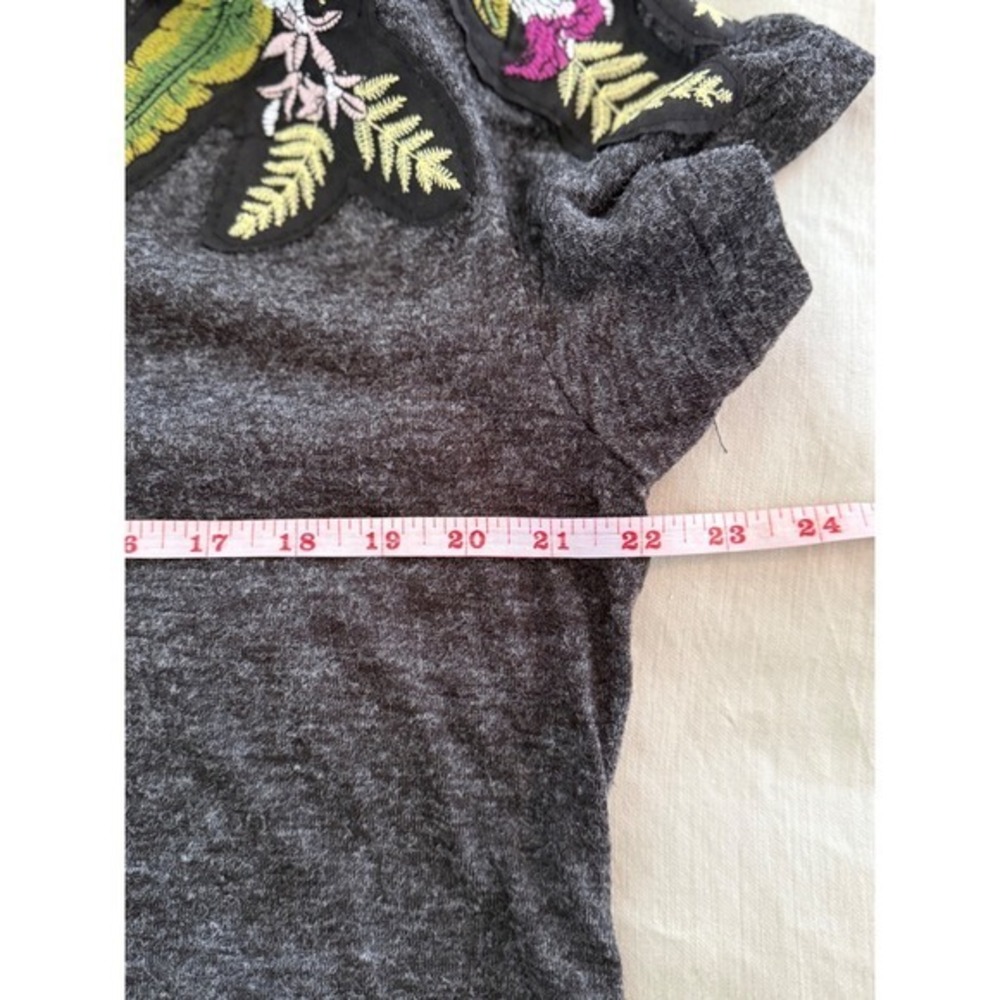 Zara Embroidered Floral Shoulder Tee Women's Charcoal Gray Short Sleeve M L - Picture 6 of 7